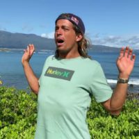 カイ・レニーがファンの質問に何でも答えるインタビュー動画