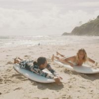 パドル/テイクオフ/スタンス！ステフの初心者向けサーフィンレッスンEp2