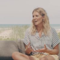 正しいサーフボード選び!ステフの初心者向けサーフィンレッスンEp1