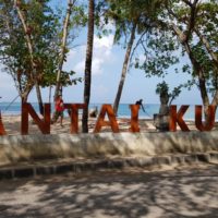 バリ島一部エリアでサーフィン解禁へ！対象はローカルではなく外人サーファー