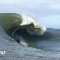 一年振りに覚醒!ブラジルのスラブスポット「アヴァランチ」でのフリーサーフ動画