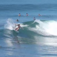 昨年のバリ島クラマスでの女性CTサーファーによるフリーサーフィン動画
