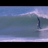 マテウス・ハーディなどブラジルのライトバレルでのフリーサーフィン動画