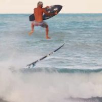 トウインのエアーやボードトランスファー!イタロ・フェレイラの小波動画