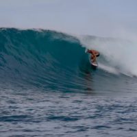 メンタワイのシークレットスラブ!ネイト・ベルのフリーサーフィン動画