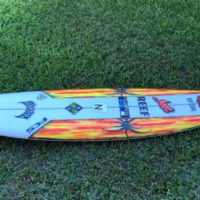 メイソン・ホーが長いサーフボードでロッキーへ!フリーサーフィン動画