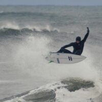 アメリカ東海岸出身の若手!勢い溢れるボー・レイノーのフリーサーフィン動画