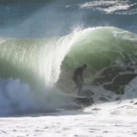 フランス南西部の世界に誇るビーチブレイクバレル!2020年11月のベスト動画