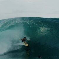 ウイメンズも激しいチャージを見せたオフシーズンのチョープー(タヒチ)動画