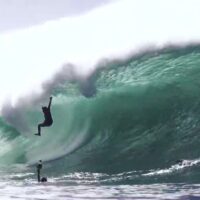 他人の不幸は最高のエンタメ!?サーフィンのワイプアウト特集動画