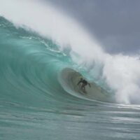 サイクロン「ルーカス」スウェルがヒット!キラでのフリーサーフィン動画