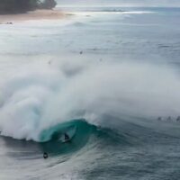 グリフィンやバロンが出演!ビーチヘッドのオアフ島ノースショア動画