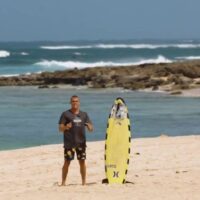 パイプラインでサーフィンするリスクとは!?コア・スミスのPOV動画