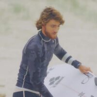 豪QSイベントで活躍中のリーフ・ヒーズルウッド!復帰後のフリーサーフ動画