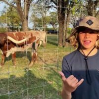 半端じゃない小学生!クルス・ディノファのウェイブプールでのエアゲーム動画