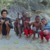 マイケル・フェブラリー主演「Sonic Souvenirs」：南アフリカ編のエピソード1