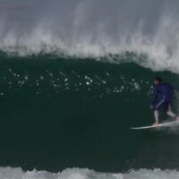 レフト天国の南米ペルーでライトバレル！フリーサーフィン動画