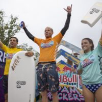 JOBが発起人の新感覚サーフコンテスト「Red Bull Foam Wreckers」が開催