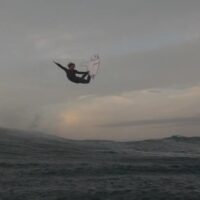 最新プロジェクトで未使用となったノア・ディーンのフリーサーフィン動画