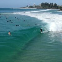 ゴールドコーストに季節外れのスウェルが！クーランガッタでのフリーサーフ動画