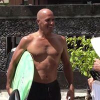 ケリー・スレーターがバリ島マデウィへ！2020年9月のフリーサーフィン動画