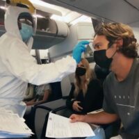 コロナ禍に南アフリカへ帰国したジョーディ・スミス!ホームでのフリーサーフ動画