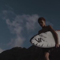 オアフ島ノースショア若手ローカルでパイプチャージャーのマカナ・パン