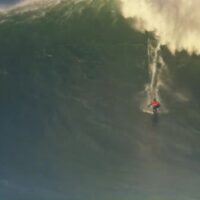 ヤバすぎるビッグウェイブトウインのスローモーション動画!カイ・レニーVlog