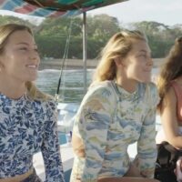 コスタリカのロングレフトをスコア!リップカールのガールズサーフトリップ動画