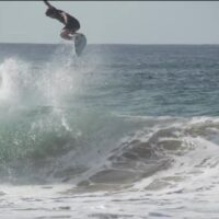 ヤゴ・ドラによる2021年のハイライトフリーサーフィン動画