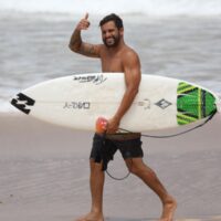 ブラジル北東部のホームタウンにてイタロ・フェレイラの銅像が建設