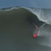 メキシコ本土でビッグバレルをスコア!オニールライダーのサーフトリップ動画