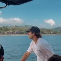 ジェイコブ・シークリーがデザートポイントへ!語られない真実とフリーサーフ動画