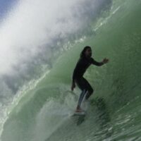 フランスのビーチブレイクバレル!アドリアン・トヨンのフリーサーフ動画