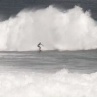 2022年シーズン最大サイズのスウェルがヒット!バリ島ウルワツのフリーサーフ動画