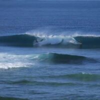 フィリピンが誇るライトハンダーのクラウド9!フリーサーフィン動画