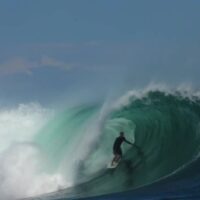 エイドリアン・バッカンが訪れた思い出のGランド！ビッグバレル動画