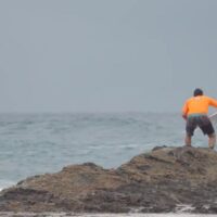 スナッパーロックスの岩場!ジョエル・パーキンソンによるエントリー動画