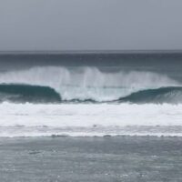 雨季でもグッドウェイブがブレイク!バリ島ヌサドゥアのフリーサーフ動画