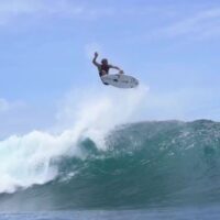 オーウェン・ライトがメンタワイ諸島へ！レイトシーズンのマカロニ動画