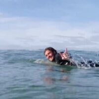 スーパーチューボスに22/23年アーリーシーズンスウェル到来！フリーサーフ動画