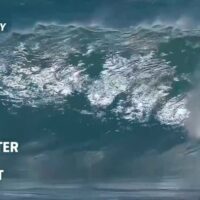 2022年ビラボンプロパイプでスコアされた9ポイント台ライドのハイライト動画