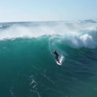 「ガブリエル」スウェルがピークに達した12日！バーレーヘッズでのフリーサーフ動画