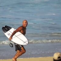 オアフ島ノースショアのサンドバースラブ!ケリー・スレーターのフリーサーフ動画