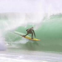 ナチョ・ゴンザレスが再びの発見！スラブのロングレフトでのフリーサーフ動画