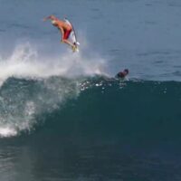 バリ島ウルワツにイタロ・フェレイラが登場！25日のフリーサーフィン動画