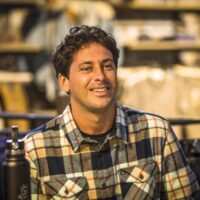 エールフランス航空利用でジェレミー・フローレスのサーフボードが破損