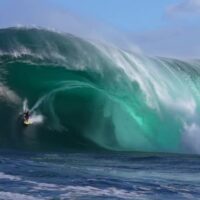 3年振りに覚醒したザ・ライト!豪ヘビースラブでのフリーサーフィン動画