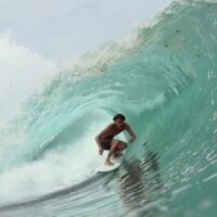 7月頭にグリーンブッシュが炸裂！メンタワイ諸島でのフリーサーフィン動画