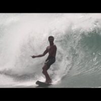 JOB動画でお馴染みのルーカス・ゴッドフレイ!ビッグバレル連続のフリーサーフ動画